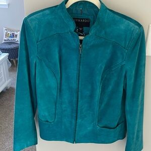 Bernardo new ladies zip front suede jacket . NWT  Medium